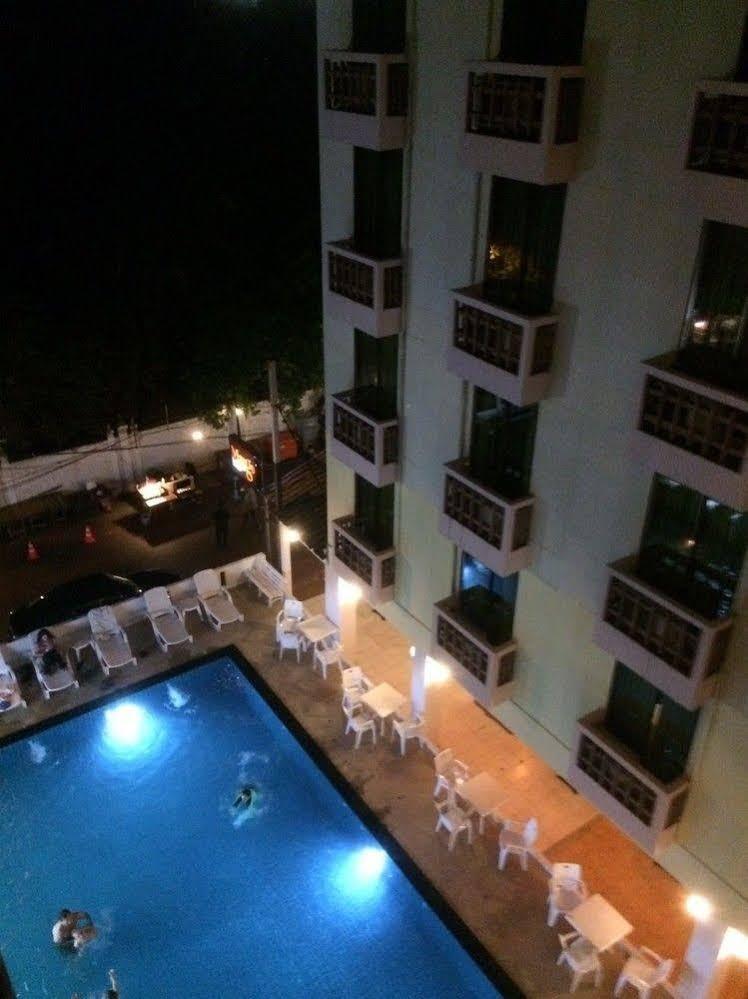 Mango Lagoon Place Bangkok Exteriör bild