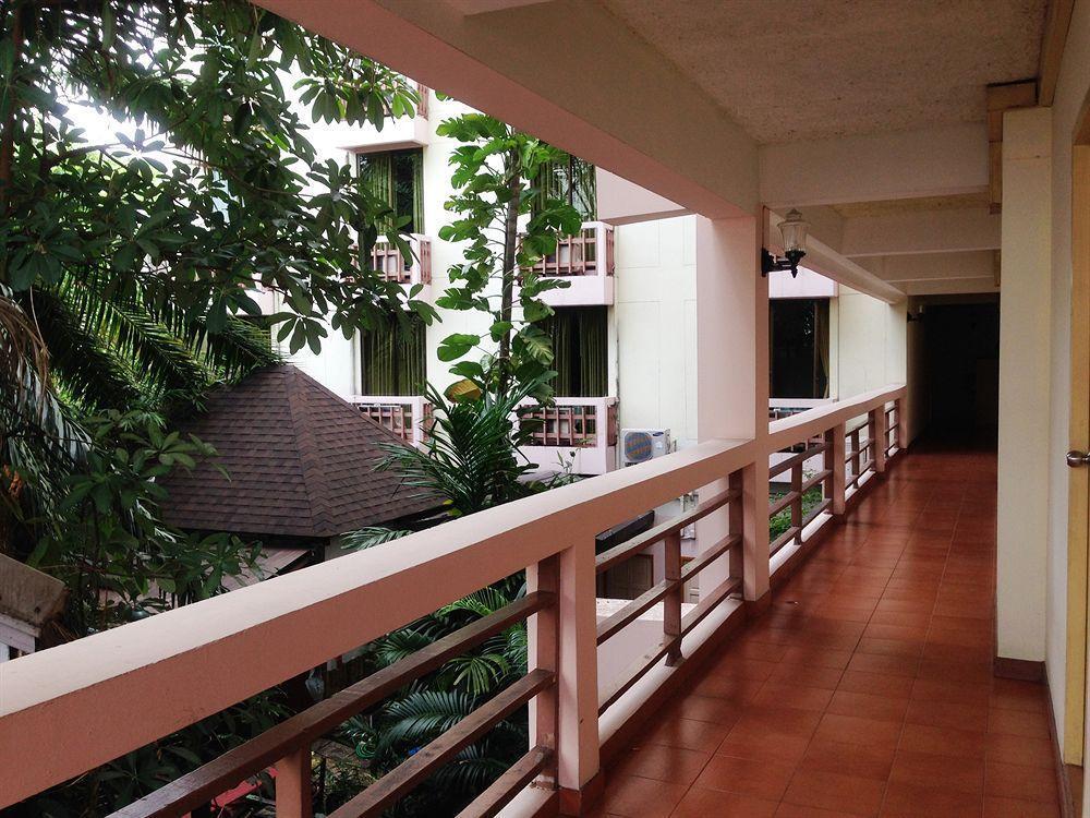 Mango Lagoon Place Bangkok Exteriör bild