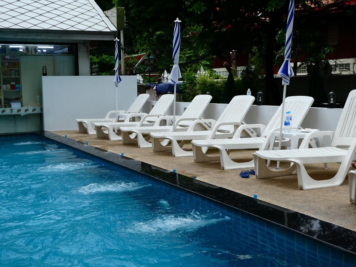 Mango Lagoon Place Bangkok Exteriör bild